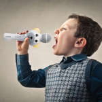 Lenco Karaokemicrofoon met Bluetooth® SD-sleuf verlichting Aux Out Wit