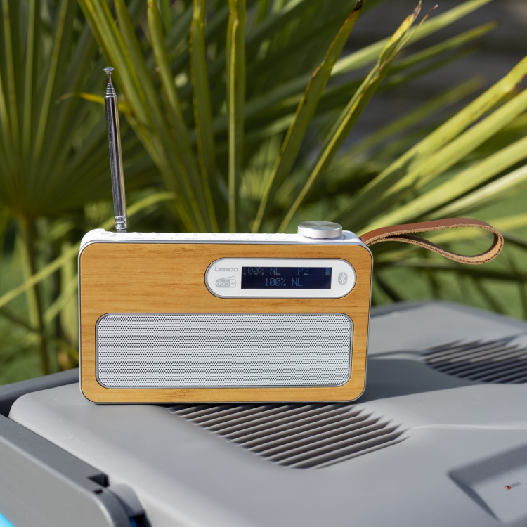 Lenco Draagbare DAB+/ FM-radio met Bluetooth® Bamboo Wit