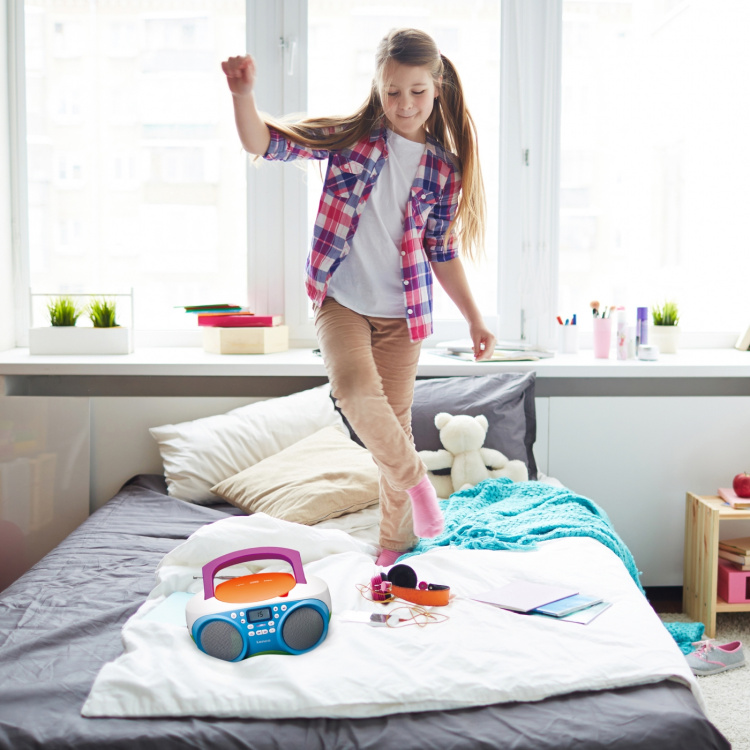 Lenco Draagbare FM-radio en CD/USB-speler Meerkleurig Lenco Draagbare FM-radio en CD/USB-speler Meerkleurig