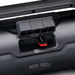 Lenco Spatwaterdichte Bluetooth®-luidspreker met FM-radio, USB, SD en Partyverlichting Zwart